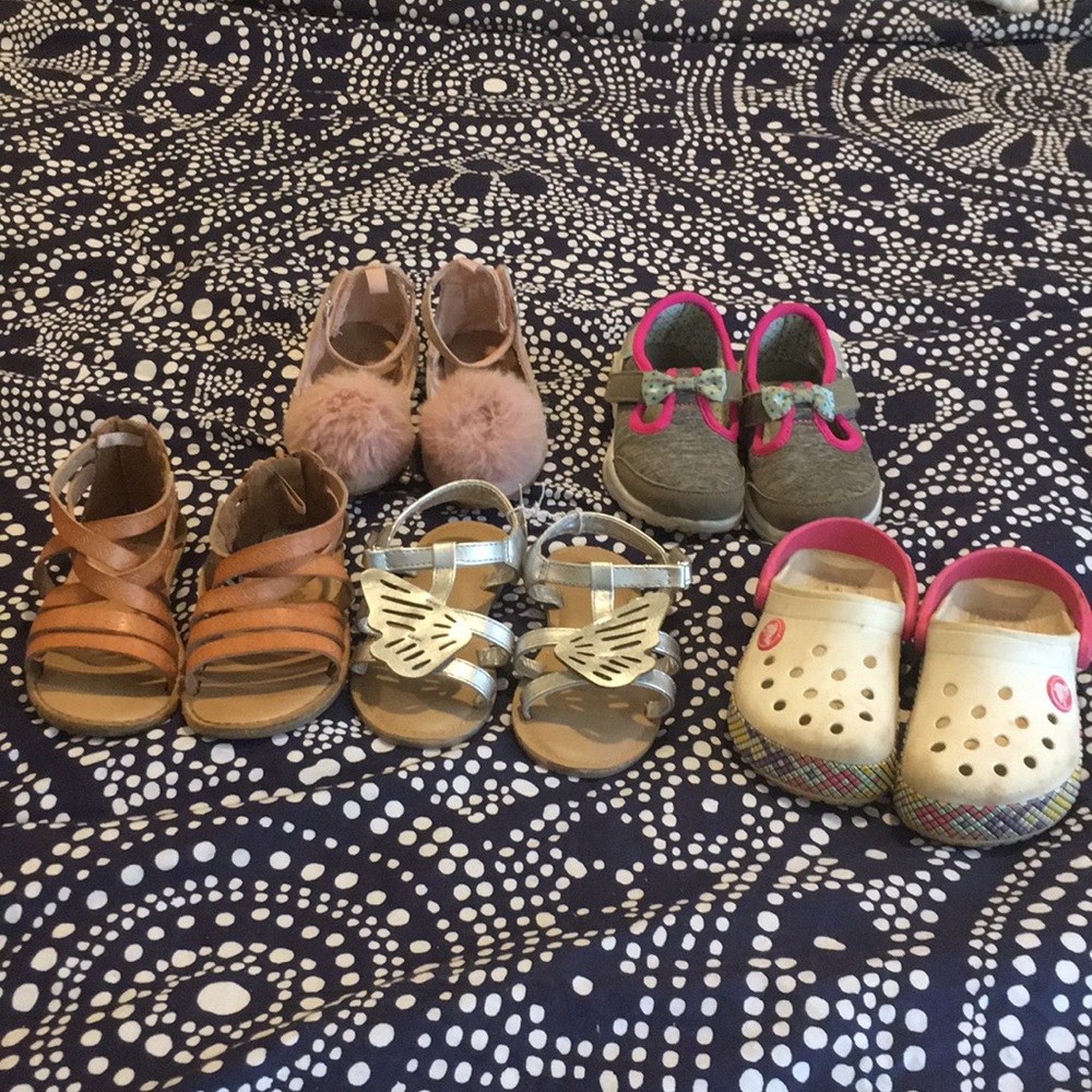 Bundle size 8 toddler shoes
